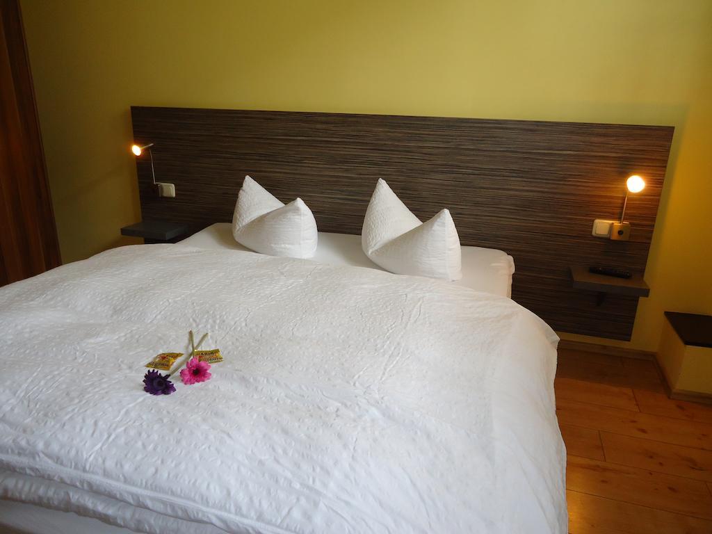 Stadthotel Regensburg Room photo